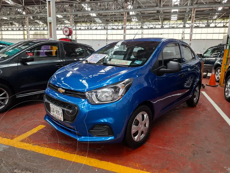 Foto Chevrolet Beat Hatchback LT usado (2020) color Azul Espacio financiado en mensualidades(enganche $57,500 mensualidades desde $3,900)