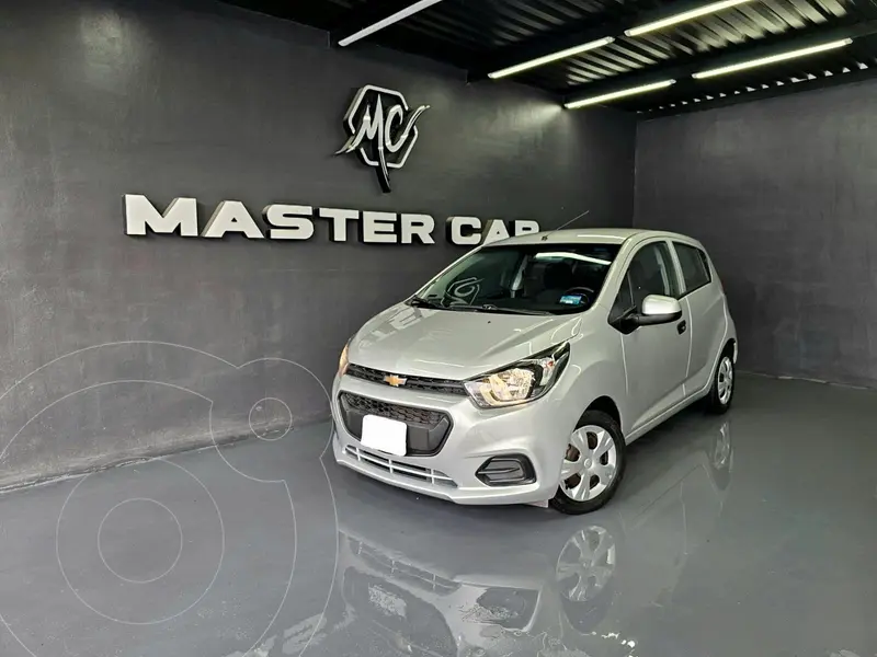 Foto Chevrolet Beat Hatchback LTZ usado (2020) color plateado precio $179,000