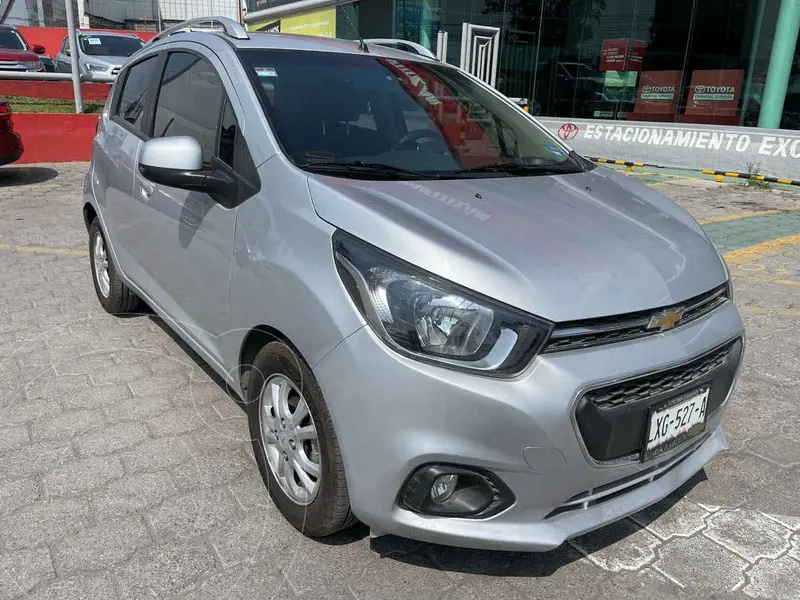 Foto Chevrolet Beat Hatchback LTZ usado (2019) color Plata financiado en mensualidades(enganche $49,719 mensualidades desde $4,198)