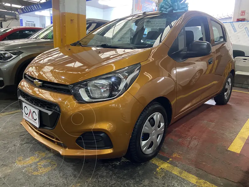 Foto Chevrolet Beat Hatchback LT usado (2018) color Naranja financiado en mensualidades(enganche $43,650 mensualidades desde $4,656)