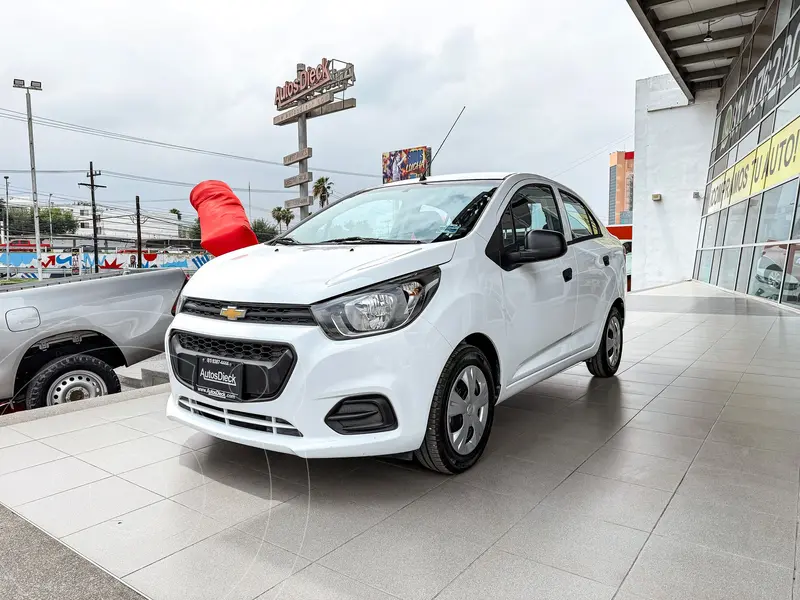 Foto Chevrolet Beat Notchback LT Sedan usado (2019) color Blanco financiado en mensualidades(enganche $36,300 mensualidades desde $3,715)