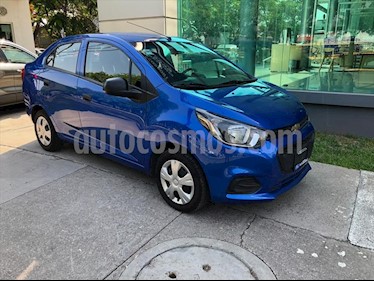 foto Chevrolet Beat LT Sedán usado (2019) color Azul Eléctrico precio $169,000