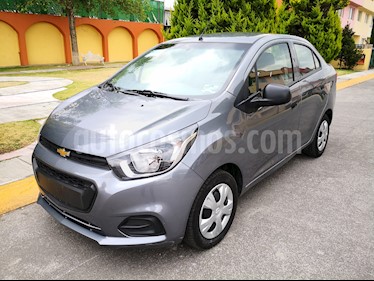 foto Chevrolet Beat LT Sedán usado (2019) color Gris Titanio precio $145,000