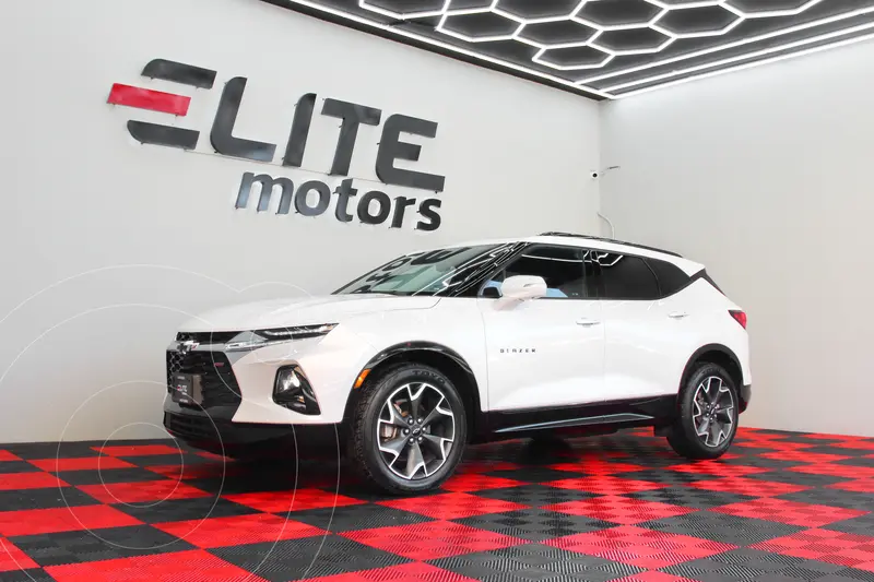 Foto Chevrolet Blazer RS usado (2023) color Blanco financiado en mensualidades(enganche $143,900)