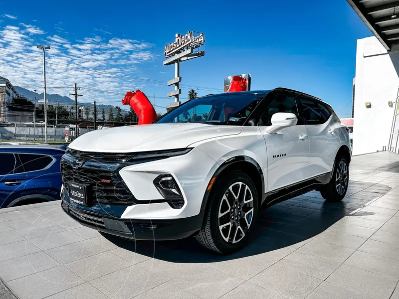 Foto Chevrolet Blazer RS usado (2024) color Blanco financiado en mensualidades(enganche $184,580 mensualidades desde $18,888)