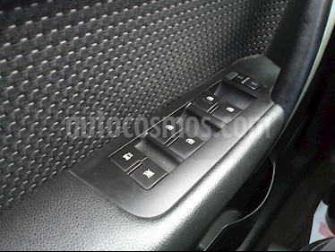 foto Chevrolet Captiva 2.4L LS 4x2 usado (2013) color Gris Metálico precio u$s15,000