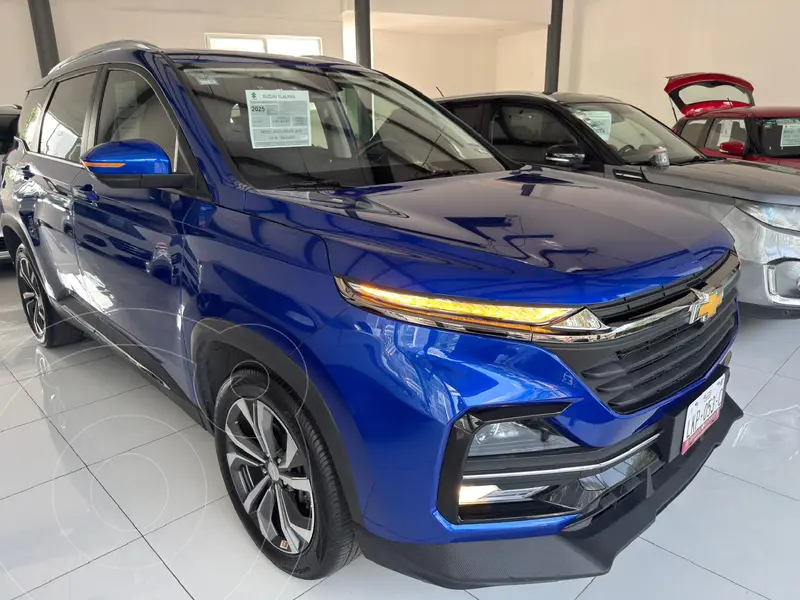 Foto Chevrolet Captiva Premier usado (2025) color Azul financiado en mensualidades(enganche $62,999)