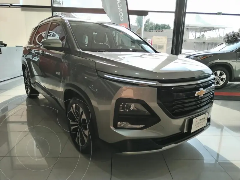 Foto Chevrolet Captiva Premier usado (2023) color plateado precio $359,000