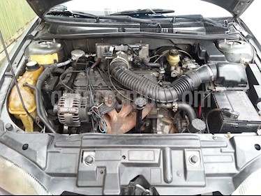 Foto venta carro Usado Chevrolet Cavalier Basico L4 2.2i 8V (1995) color Gris precio u$s1.300