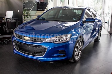 Foto Chevrolet Cavalier Premier Aut usado (2018) color Azul Electrico precio $186,000