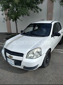 foto Chevrolet Chevy Sedán 1.4L Monza usado (2010) color Blanco precio $45,000
