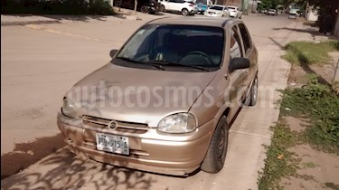 Chevrolet Chevy Sedan 1.6L Monza usado (1999) color Oro precio $200,000