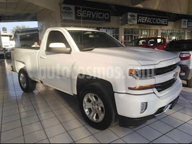 Foto venta Auto usado Chevrolet Cheyenne 2500 4x4 Cab Reg LT Z71 (2017) color Plata precio $475,000