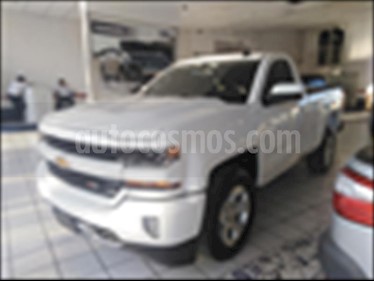 foto Chevrolet Cheyenne LT Z71 DOBLE CABINA 4X4 V8 5.3L usado (2017) color Blanco precio $475,000
