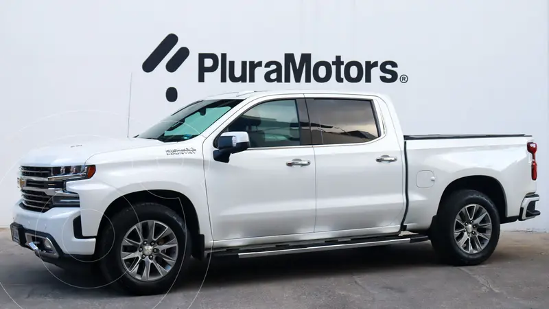 Foto Chevrolet Cheyenne Cabina Doble High Country 4X4 usado (2020) color Blanco precio $899,000
