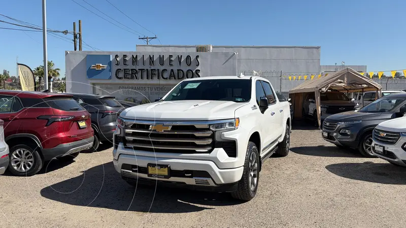 Foto Chevrolet Cheyenne High Country CD usado (2022) color Blanco precio $950,000