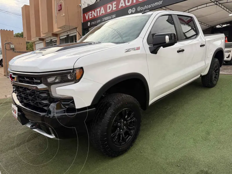Foto Chevrolet Cheyenne ZR2 usado (2023) color Blanco precio $939,999