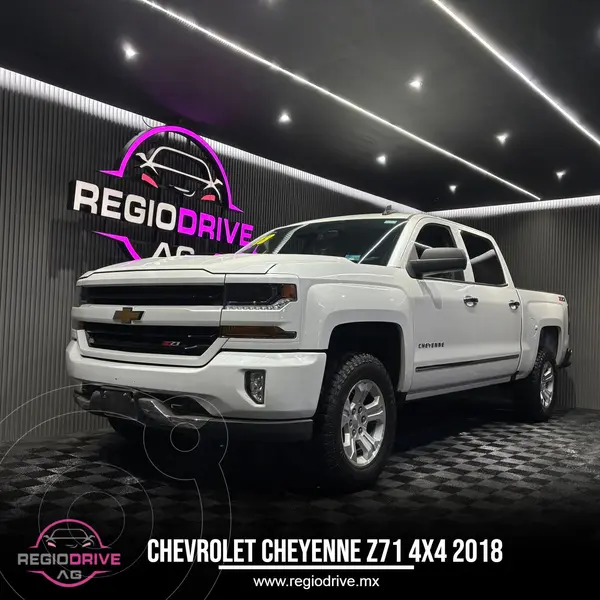 Foto Chevrolet Cheyenne 2500 4x4 Doble Cab LT Z71 usado (2018) color Blanco financiado en mensualidades(enganche $208,829 mensualidades desde $11,492)