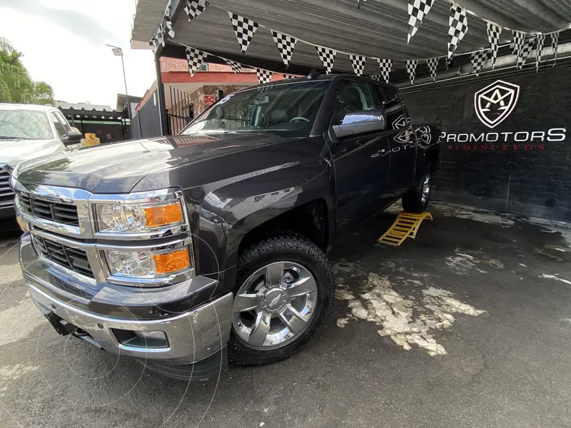 Foto Chevrolet Cheyenne 2500 4x4 Doble Cab LTZ usado (2015) color Gris Tormenta precio $404,900