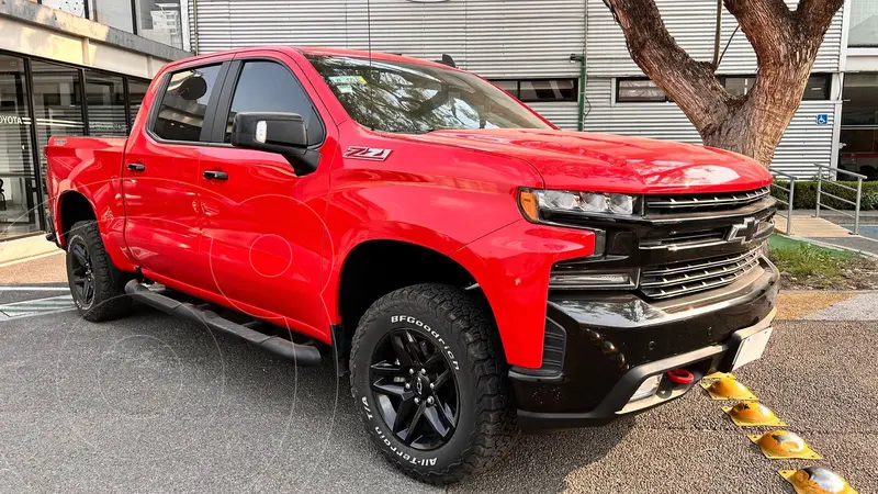 Foto Chevrolet Cheyenne Cabina Doble Trail Boss 4X4 usado (2019) color Rojo precio $630,000