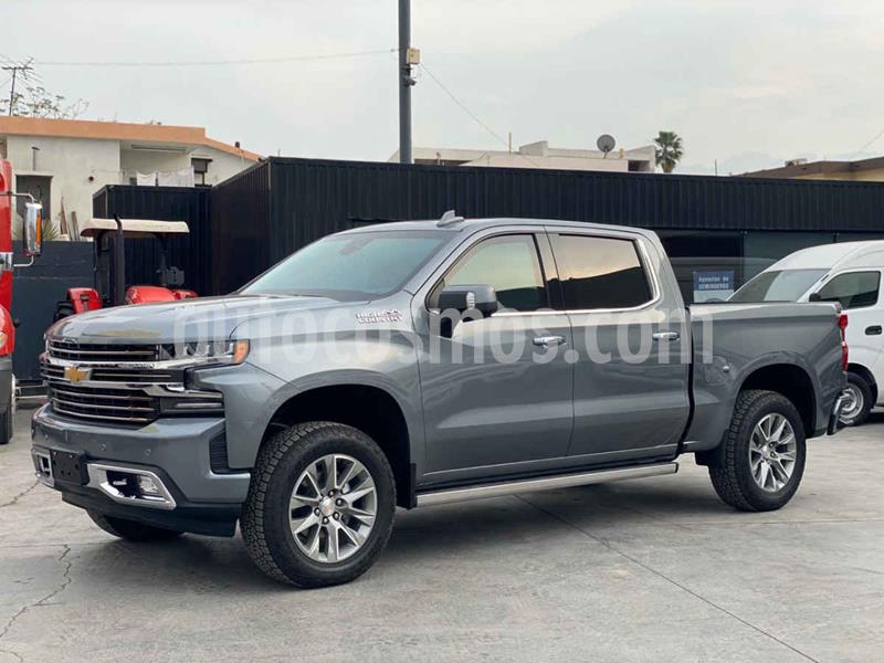 Chevrolet Cheyenne 2500 4x4 Doble Cab High Country usado (2019) color Gris precio $2,440,800