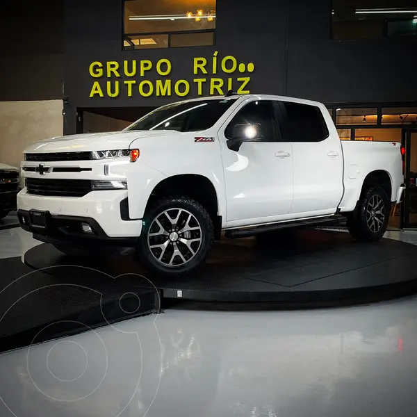 Foto Chevrolet Cheyenne LT 4X4 usado (2021) color Blanco precio $819,000