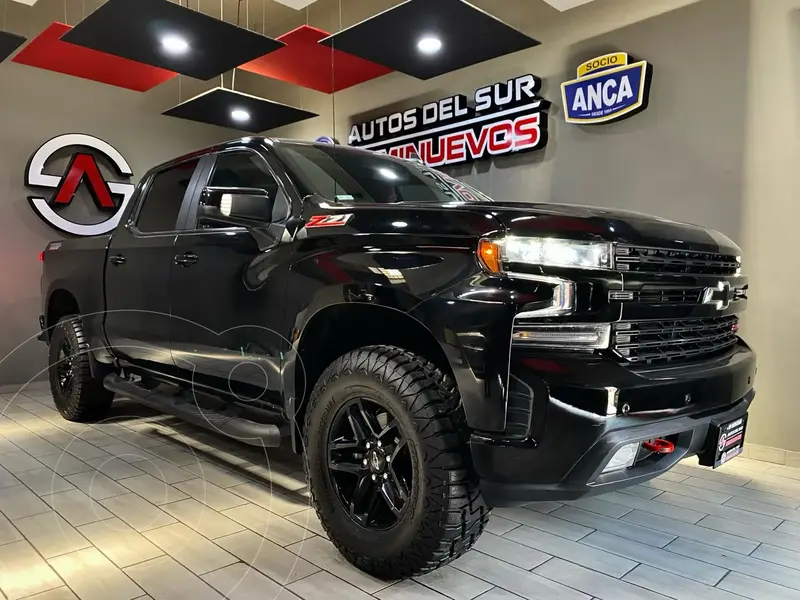 Foto Chevrolet Cheyenne Trail Boss CD usado (2022) color Negro financiado en mensualidades(enganche $189,800 mensualidades desde $20,300)