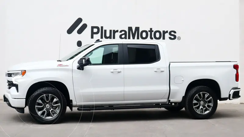 Foto Chevrolet Cheyenne RST CD usado (2026) color Blanco precio $1,099,000