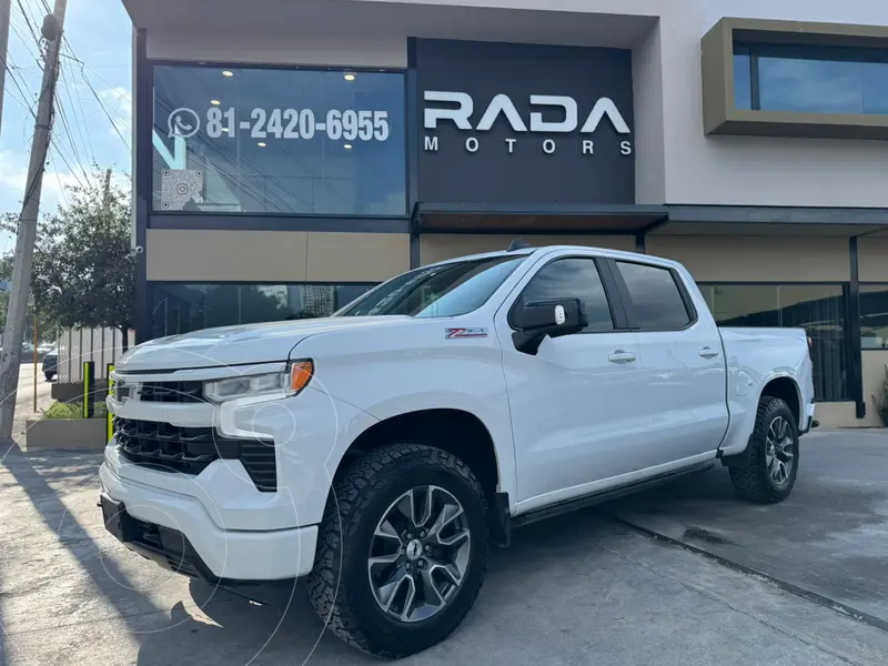 Foto Chevrolet Cheyenne LT 4X4 usado (2023) color Blanco precio $950,000