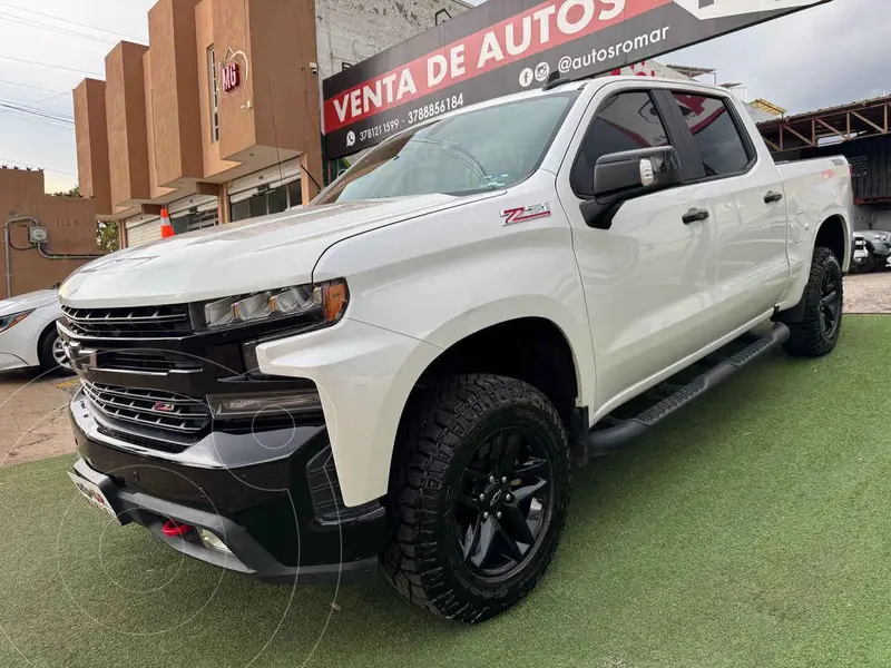 Foto Chevrolet Cheyenne Cabina Doble Trail Boss 4X4 usado (2021) color Blanco precio $779,999