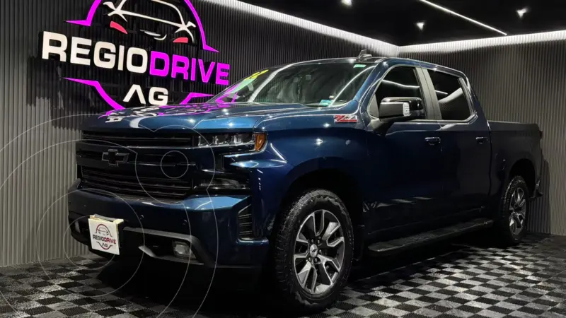 Foto Chevrolet Cheyenne RST CD usado (2022) color Azul financiado en mensualidades(enganche $183,980 mensualidades desde $20,297)