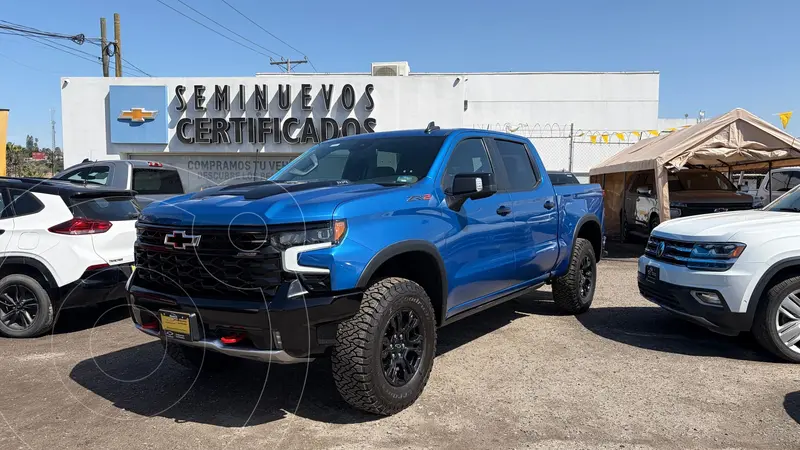Foto Chevrolet Cheyenne ZR2 usado (2023) color Azul precio $1,150,000