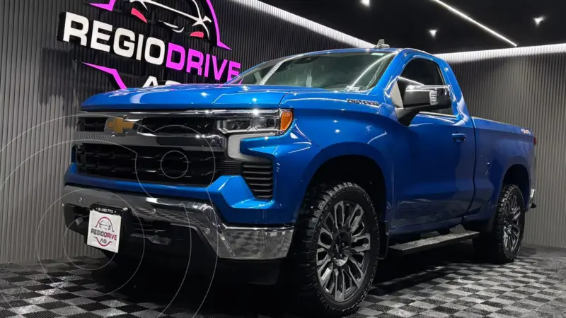 Foto Chevrolet Cheyenne LT 4X4 usado (2024) color Azul Metalico precio $975,000