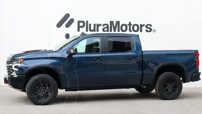 Foto Chevrolet Cheyenne ZR2 usado (2022) color Azul precio $979,000