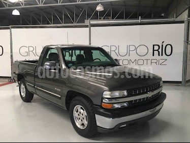 Chevrolet Cheyenne Cabina Regular (LT) 4X4 usado (1999) color Gris precio $109,000