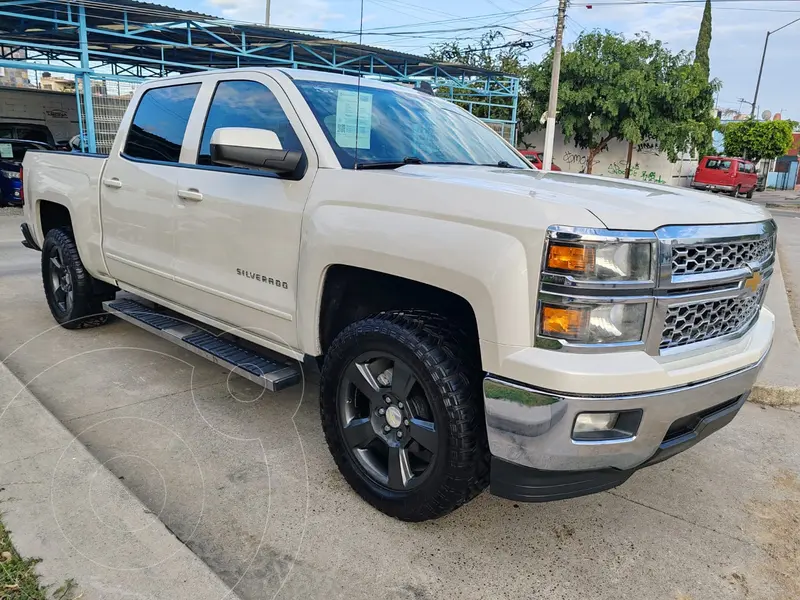 Foto Chevrolet Cheyenne 2500 4x4 Doble Cab LTZ usado (2015) color Blanco precio $379,000