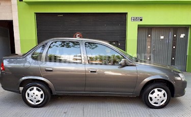 Foto venta Auto usado Chevrolet Classic 4P LS Pack (2011) color Negro precio $85.000