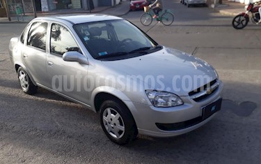 Foto venta Auto usado Chevrolet Classic 4P LS Spirit (2016) color Gris Claro precio $345.000