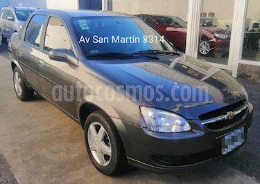 foto Chevrolet Classic 4P LS Spirit Plus usado (2015) color Gris Mond precio $399.000