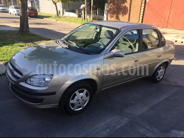 Chevrolet Classic 4P LS usado (2012) color Bronce precio $300.000