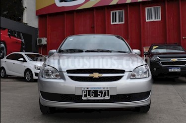 foto Chevrolet Classic 4P LS Spirit usado (2015) color Gris Claro precio $310.000