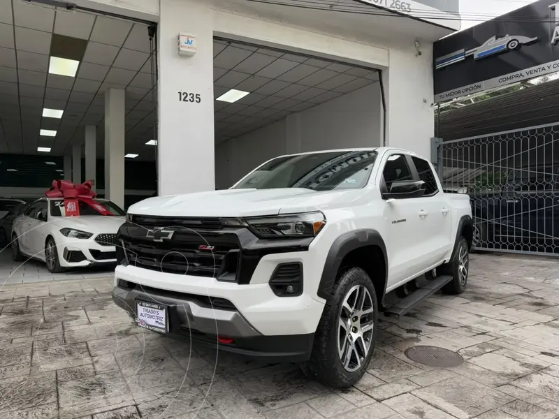 Foto Chevrolet Colorado Z71 usado (2024) color Blanco precio $859,900