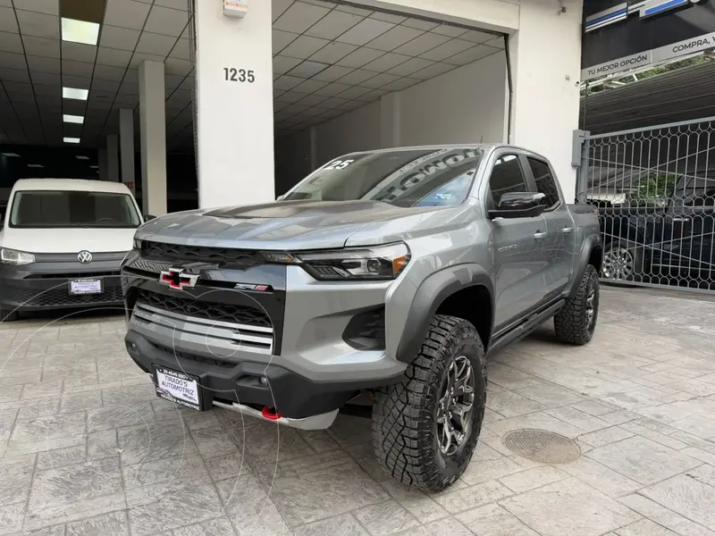Foto Chevrolet Colorado ZR2 usado (2024) color Gris precio $995,000