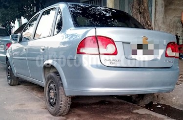 Foto venta Auto usado Chevrolet Corsa Classic 4P 1.4 Base (2012) color Plata Polaris precio $120.000