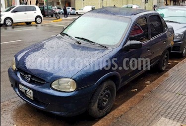 foto Chevrolet Corsa Classic 4P 1.6 Súper usado (2005) color Azul precio $140.000