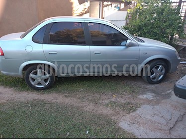 foto Chevrolet Corsa Classic 4P 1.6 GLS usado (2010) color Gris precio $300.000