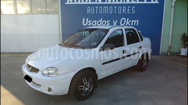 Foto Chevrolet Corsa - usado (1999) color Blanco precio $180.000