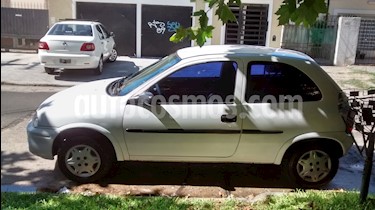 foto Chevrolet Corsa 3P GL 1.6 usado (2006) color Blanco precio $91.000