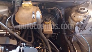 Chevrolet Corsa 4 Puertas Auto. A-A usado (2005) color Bronce precio u$s750