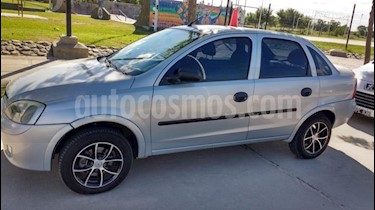 foto Chevrolet Corsa 4P GL Pack II usado (2005) color Gris Claro precio $165.000